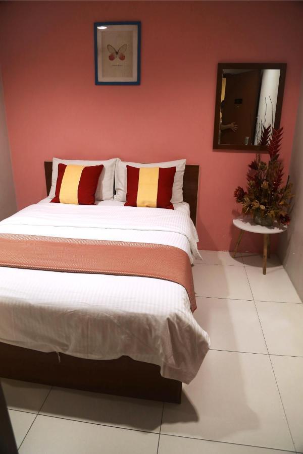 Wl Hotel Kampung Baharu Sungai Buluh Zewnętrze zdjęcie